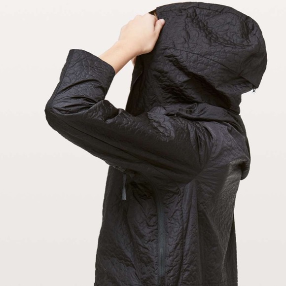 Lululemon *lab Shiwa Shell - Black - Picture 7 of 10